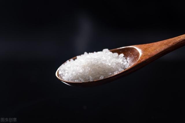 家庭食用盐哪种最健康加不加碘呢（家庭食用盐哪种最健康加不加碘液）